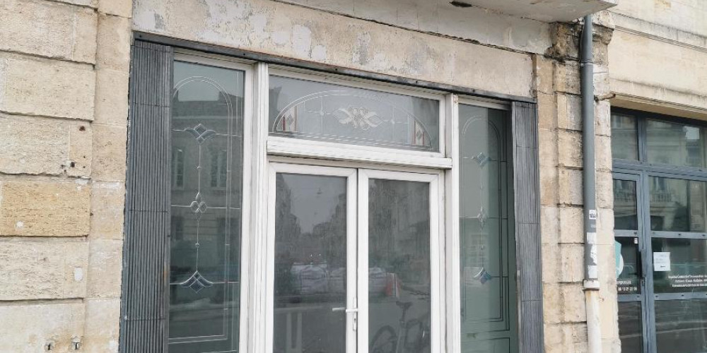 local commercial à BORDEAUX (33000)